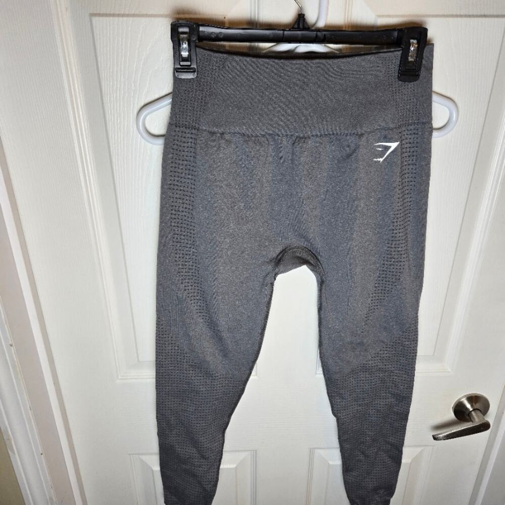 WOMEN'S SEAMLESS GYMSHARK CROP LEGGINGS GREY BEST FITS LG GORPCORE, GYM, WORKOUT